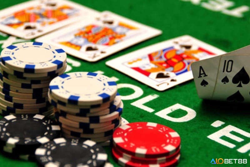 Khám phá cách đọc bài poker cực chi tiết từ các tay chơi chuyên nghiệp nhất