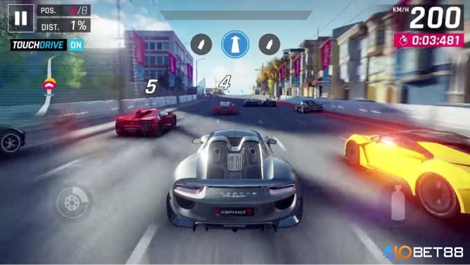 Game đua xe trên điện thoại ngày càng được yêu thích