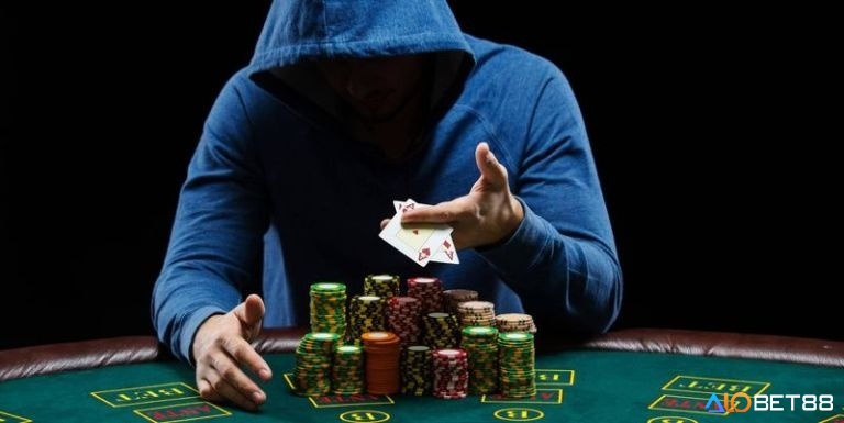 Các fish trong poker thường theo cược vô tội vạ mà không hề có sự tính toán