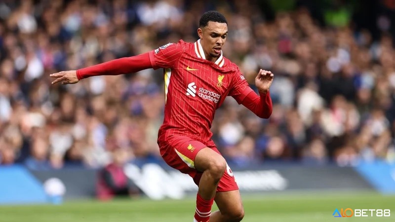Trent Alexander-Arnold gây ấn tượng mạnh với khả năng tấn công vượt trội