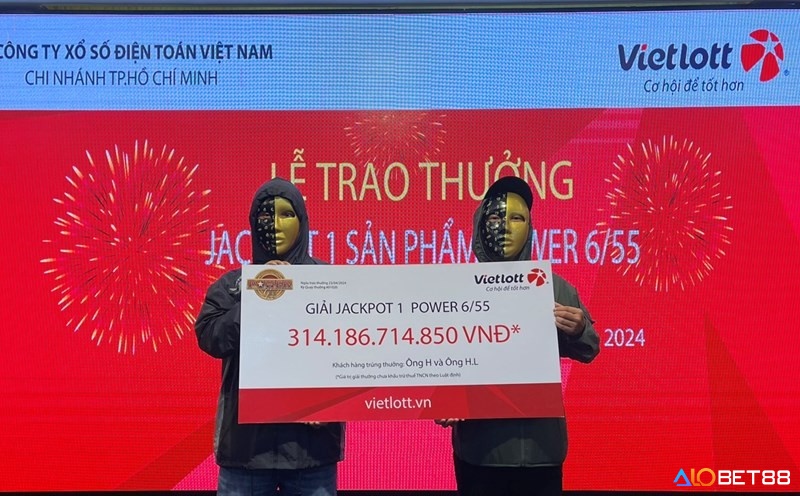 Người chơi có thể mua xổ số jackpot tại các đại lý hay các dụng trực tuyến