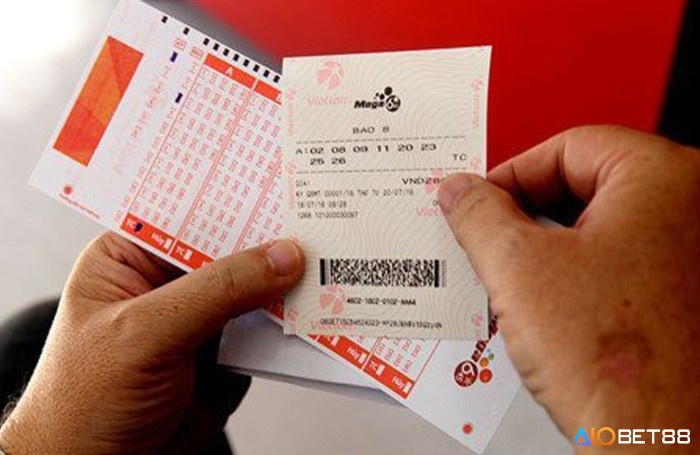 Xổ số jackpot là hình thức xổ số với giải thưởng tích lũy, tăng dần qua mỗi kỳ quay nếu không có người trúng