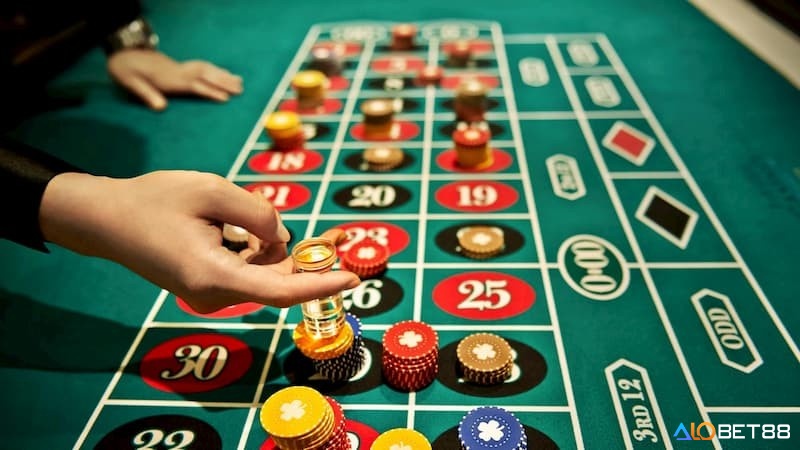 Thời điểm chơi cũng là một yếu tố quan trọng trong kinh nghiệm chơi live poker online
