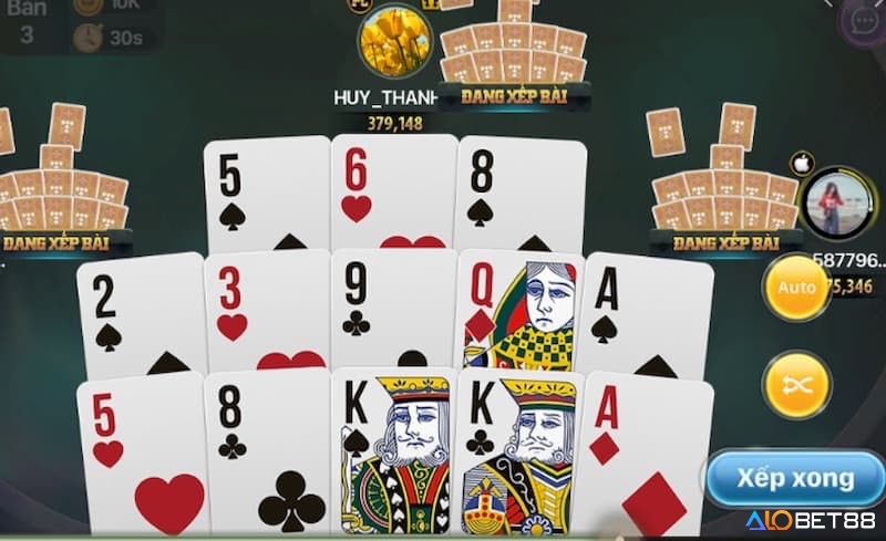 Cách chia và sắp xếp 13 lá bài trong mậu binh: Chi 1 (3 lá), Chi 2 (5 lá) và Chi 3 (5 lá).