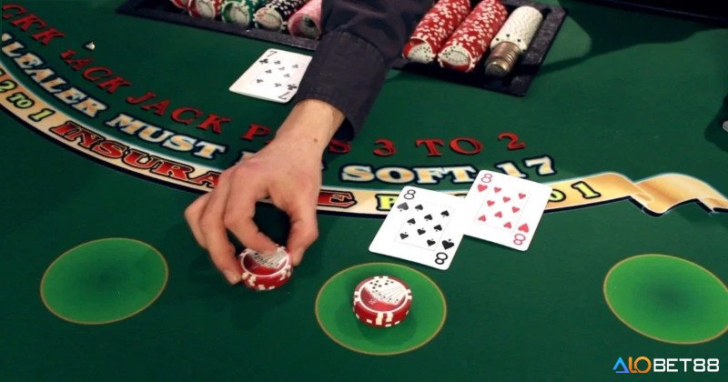 Blackjack mang lại niềm vui và thử thách, nhưng cần chiến lược, quản lý vốn và tuân thủ luật pháp Việt Nam