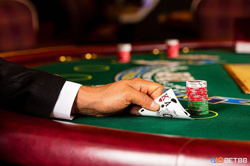 Đạt 21 điểm hoặc gần nhất mà không vượt quá là chìa khóa giành chiến thắng trong Blackjack casino