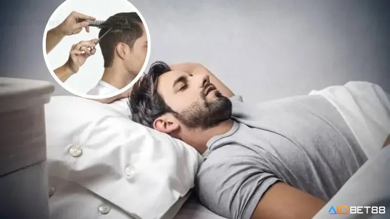 Ý nghĩa giấc mơ tự cắt tóc hoặc cắt tóc cho người khác liên quan đến quyền tự chủ và ảnh hưởng.