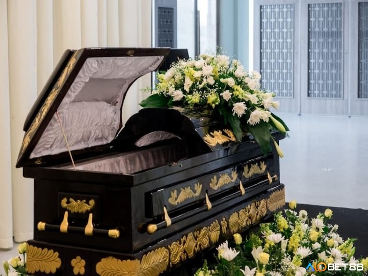 Mơ thấy quan tài màu đen là điềm báo về một khởi đầu mới trong cuộc sống của bạn