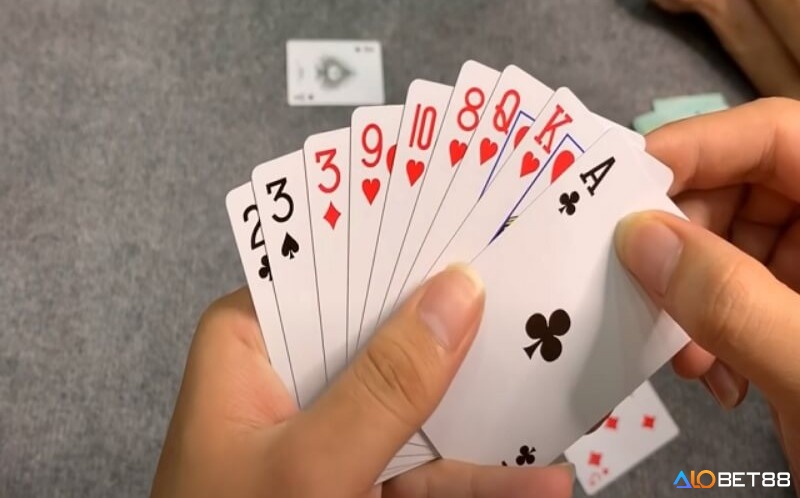 Tìm hiểu cách tính điểm game phỏm chuẩn xác cho người mới chơi