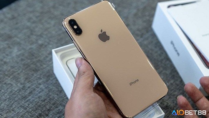 Mơ thấy mua điện thoại mới tượng trưng cho sự thay đổi hoặc cơ hội bắt đầu lại trong cuộc sống