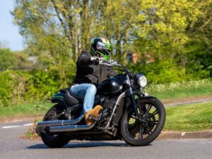 Mơ thấy lái xe số mấy? Giải mã giấc mơ & điềm báo chi tiết