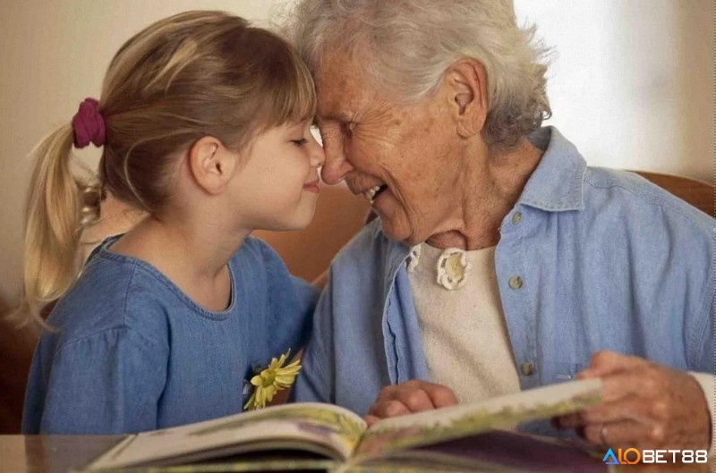 Giấc mơ thấy ông bà đánh số gì mang lại cho bạn các con số may mắn mỗi ngày