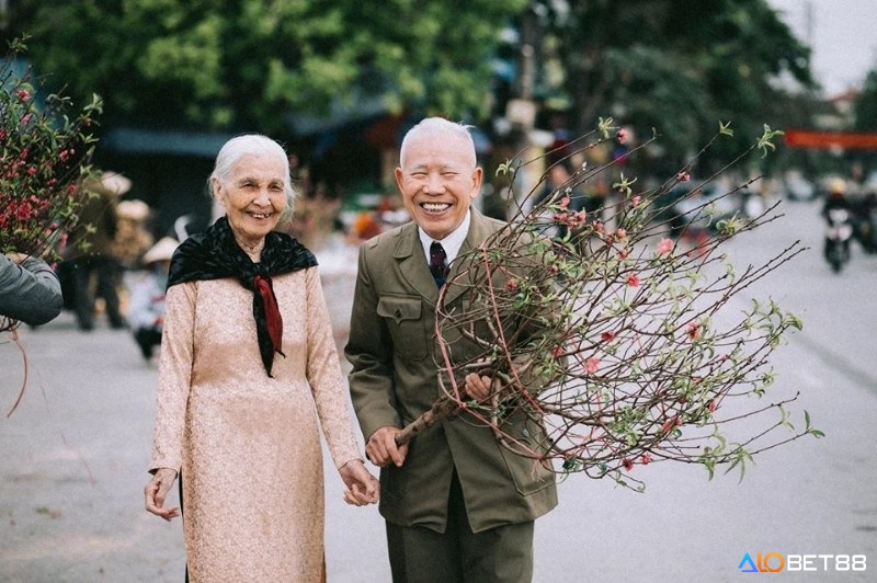 Giải mã giấc mơ thấy ông bà đánh số gì và các điềm báo liên quan